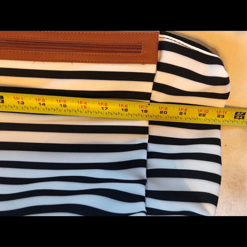 Cute weekender tote bag, black/white stripes - Picture 4 of 9